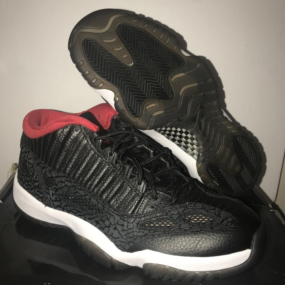 Air Jordan XI 11 LOW 2011 retro
